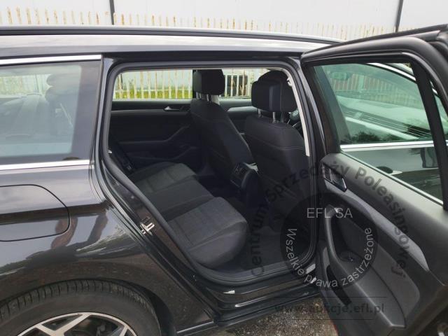 10 - Volkswagen Passat 2.0 TDI EVO Business DSG 2021r. WND5470A UWAGA!! Pojazd znajduje się w lokalizacji: Warszawa, Al. Krakowska 7, 02-183 Warszawa