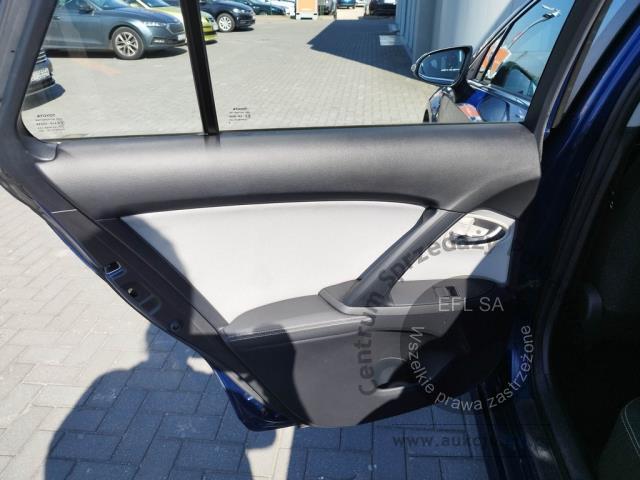 8 - Toyota Avensis 2.0 Premium MS 2018r. DW8AX46 UWAGA!! Pojazd znajduje się w lokalizacji: Janki, Al. Krakowska 52, 05-090 Janki