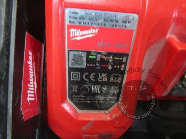 6 - Zakrętarka udarowa Milwaukee M18FMTIW2F12