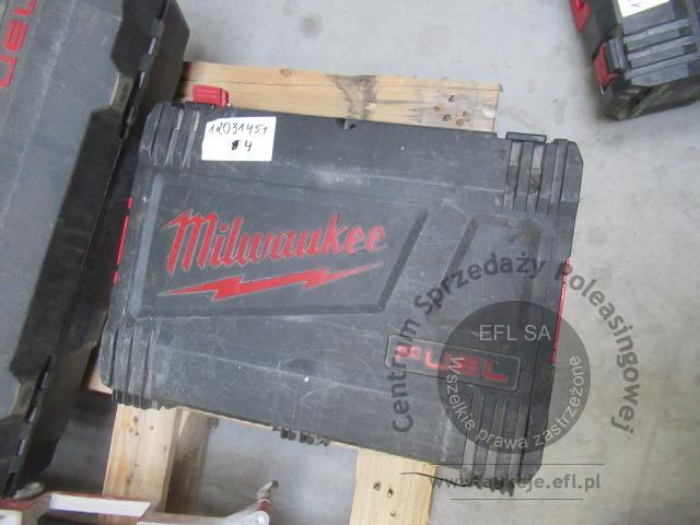 7 - Zakrętarka udarowa Milwaukee M18FMTIW2F12