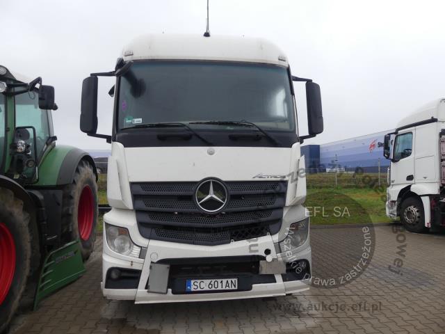 2 - MERCEDES - BENZ  ACTROS 1843 BLUETEC 6 4X2 2013r.