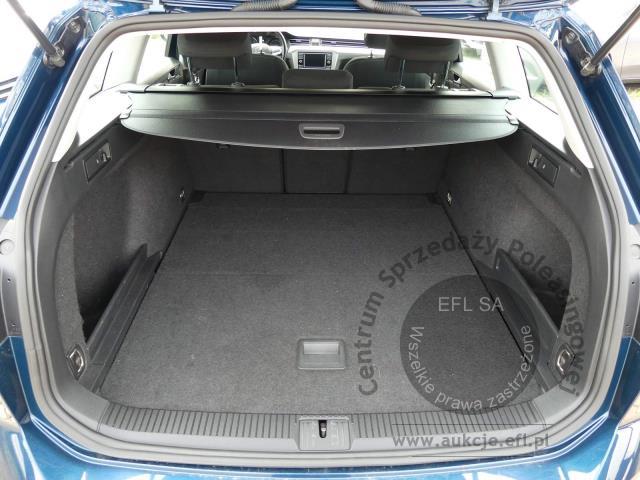 7 - Volkswagen Passat 2.0 TDI EVO Essence 2022r. PO4XG70 UWAGA!! Pojazd znajduje się w firmie AUTO MOTO CENTRUM sp. z o.o. ul. Ostrowska 328 (przy Trasie Katowickiej) 61-312 Poznań