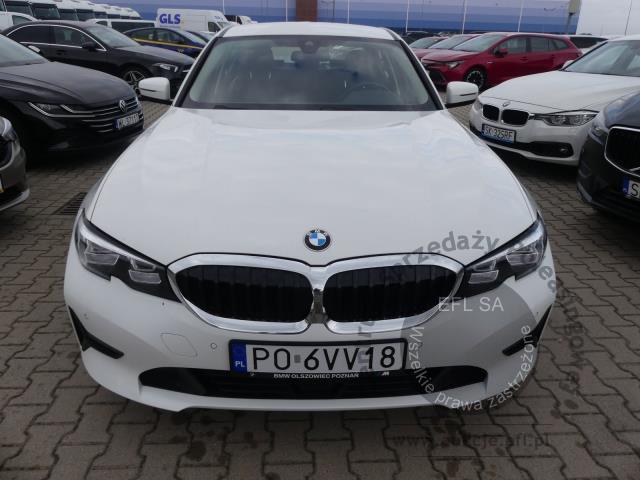 2 - BMW 318d Sedan Automat mHEV 2021r.