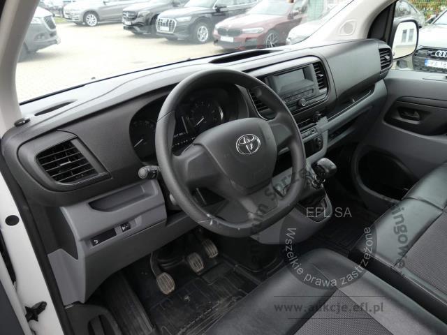 5 - Toyota Proace 2.0 D-4D Long 3,1t 2022r. DW4TC10 Magnice