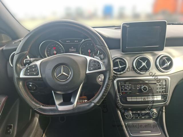 11 - MERCEDES - BENZ CLA 220 4MATIC AUTOMAT 2018r.