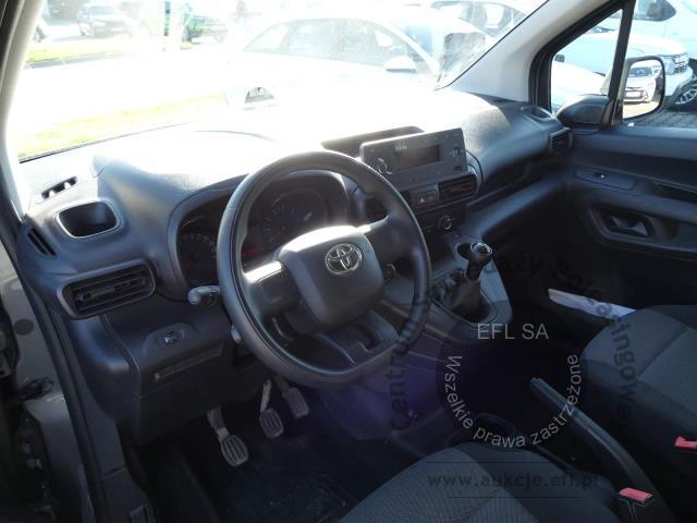 5 - Toyota Proace City 1.5 D-4D Long 2,3t 2020r. DW9LC73 Magnice