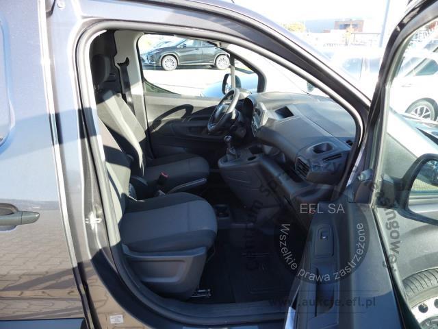 9 - Toyota Proace City 1.5 D-4D Long 2,3t 2020r. DW9LC73 Magnice