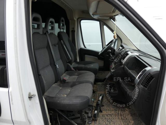 8 - FIAT DUCATO 2.3 130KM FURGON 7 OS. 2019r.