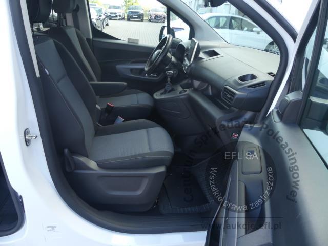 11 - Toyota Proace City Verso 1.5 D-4D 2023r. DW3WP69 Magnice