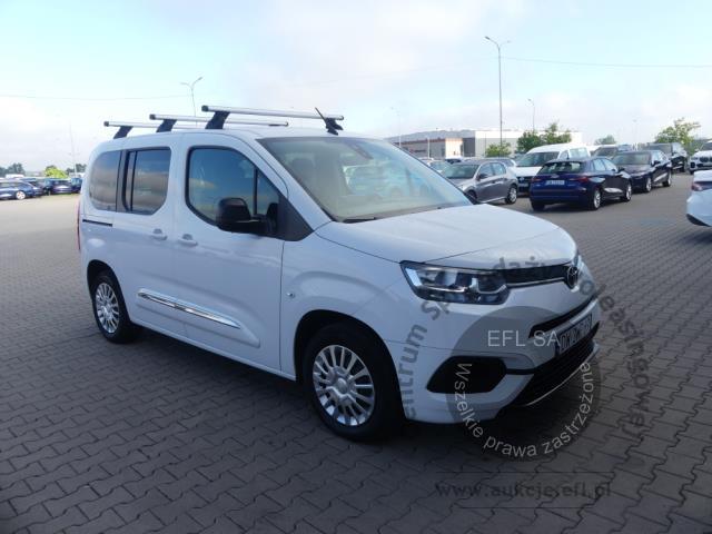 3 - Toyota Proace City Verso 1.5 D-4D 2023r. DW3WP69 Magnice