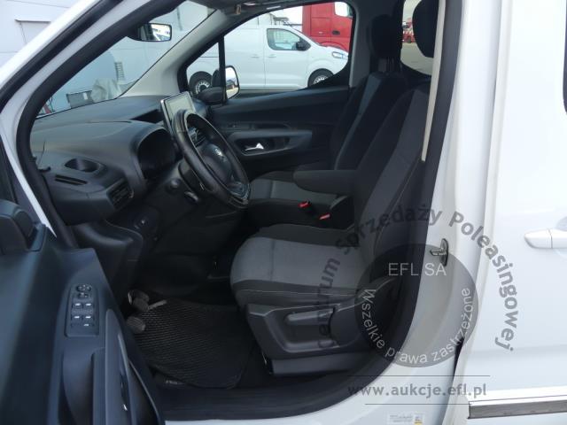 8 - Toyota Proace City Verso 1.5 D-4D 2023r. DW3WP69 Magnice