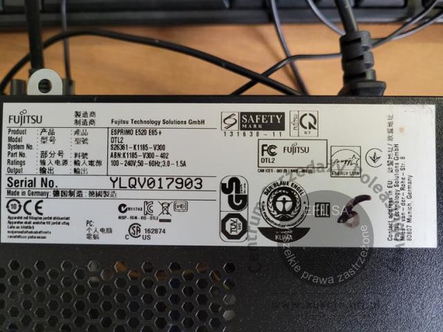 9 - Komputer stacjonarny Fujitsu E520 E85 + monitor Fujitsu