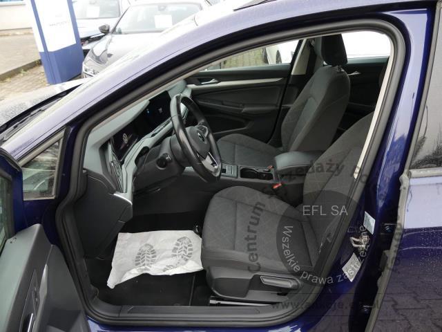 7 - Volkswagen Golf VIII 2.0 TDI Life 2023r. PY25399 UWAGA!! Pojazd znajduje się w firmie AUTO MOTO CENTRUM sp. z o.o. ul. Ostrowska 328 (przy Trasie Katowickiej) 61-312 Poznań