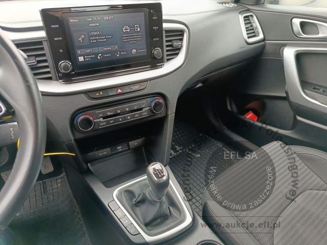 15 - EFL FINANCE KIA CEED 1.0 120KM HATCHBACK 2022r.