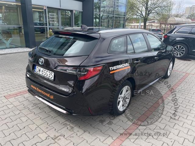 4 - Toyota  Corolla 1.8 Hybrid GPF Comfort 2022r. DW6SG35 Pojazd znajduje się w firmie MDM AUTO sp. z o.o. ul. Zawodników 1, 80-729 Gdańsk
