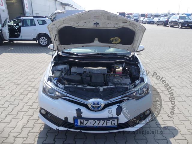 4 - TOYOTA AURIS 1.8 HYBRID AUTOMAT 2018r.