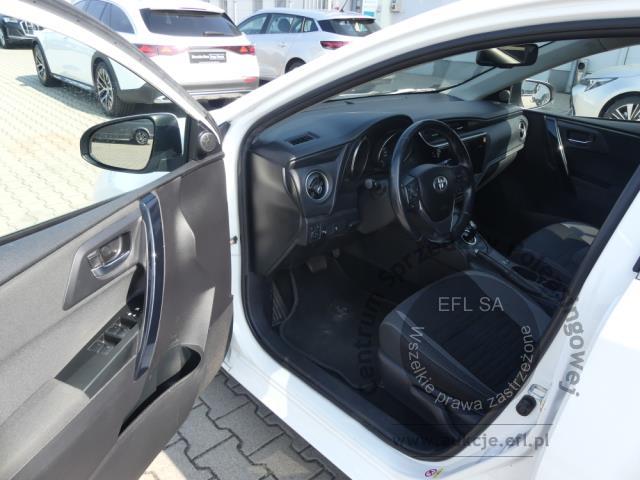 9 - TOYOTA AURIS 1.8 HYBRID AUTOMAT 2018r.