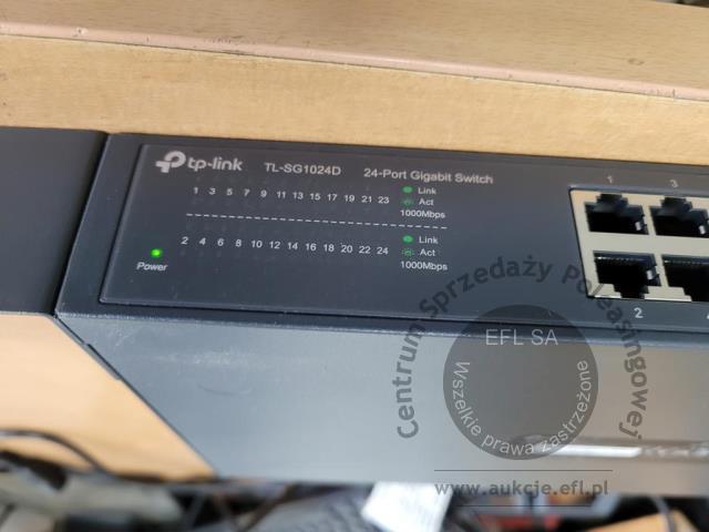 14 - Szafa rack 19"  42U wraz z osprzętem