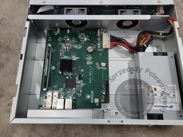 27 - Szafa rack 19"  42U wraz z osprzętem