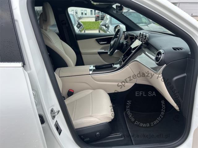 8 - MERCEDES BENZ GLC 300 DE 4-MATIC AVANTGARDE 2024r. DX25921 Pojazd znajduje się w firmie MDM AUTO sp. z o.o. ul. Zawodników 1, 80-729 Gdańsk