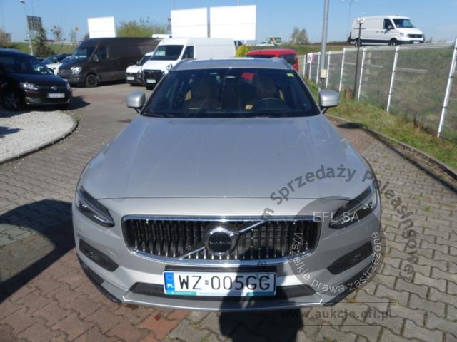 5 - Volvo V90 Cross Country B5 D AWD 2023r. WZ005GG UWAGA!! Pojazd znajduje się w firmie AUTO MOTO CENTRUM sp. z o.o. ul. Ostrowska 328 (przy Trasie Katowickiej) 61-312 Poznań