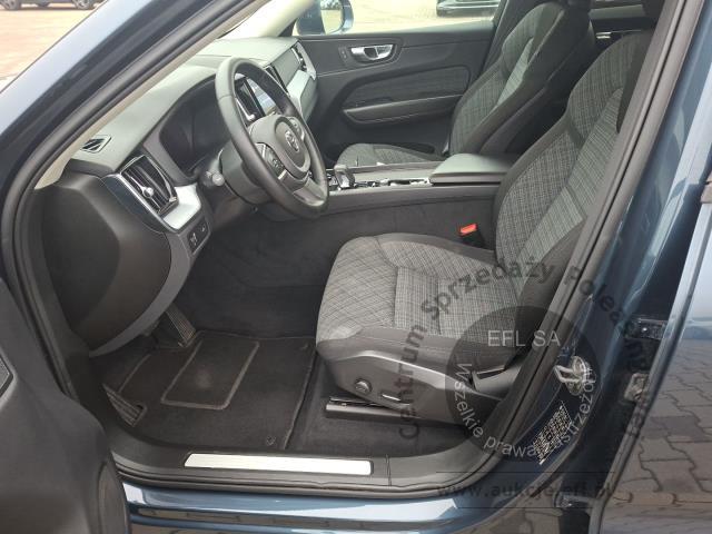 7 - Volvo XC60 B4 D AWD Momentum Pro 2021r. DW9RC93 Magnice