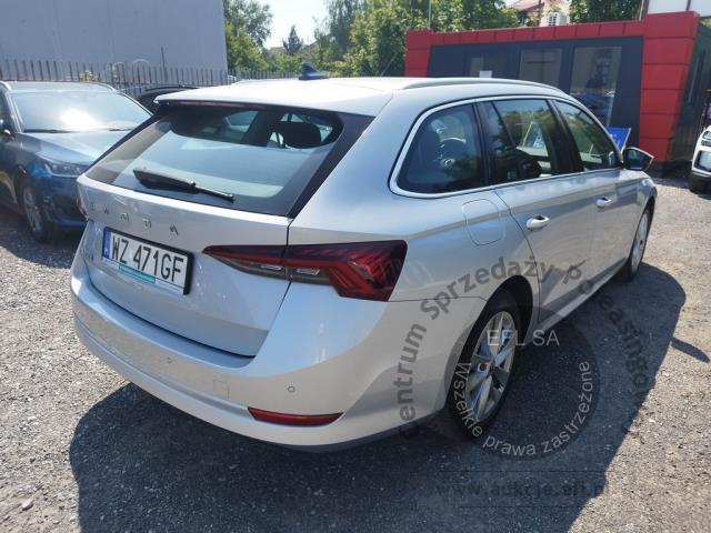 5 - Skoda Octavia 2.0 TDI Ambition DSG 2023r. WZ471GF Pojazd znajduje się w firmie ARCTOS GROUP sp. z o.o. Al. Krakowska 7, 02-183 Warszawa
