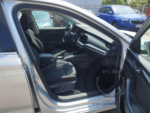 10 - Skoda Octavia 2.0 TDI Ambition DSG 2023r. WZ471GF Pojazd znajduje się w firmie ARCTOS GROUP sp. z o.o. Al. Krakowska 7, 02-183 Warszawa