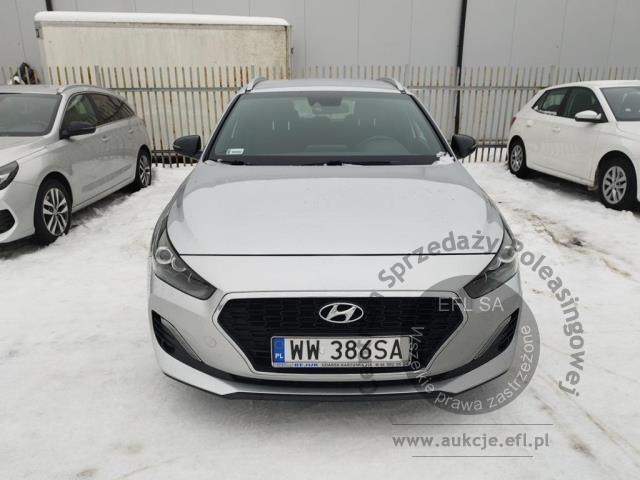 2 - Hyundai i30 1.6 D Comfort DCT Kombi  2019r. WW386SA Pojazd znajduje się w firmie ARCTOS GROUP sp. z o.o. Al. Krakowska 7, 02-183 Warszawa
