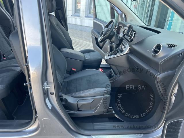 12 - Mercedes - Benz T 180 D PROGRESSIVE AUTOMAT 2024r. DW7YS56 Magnice