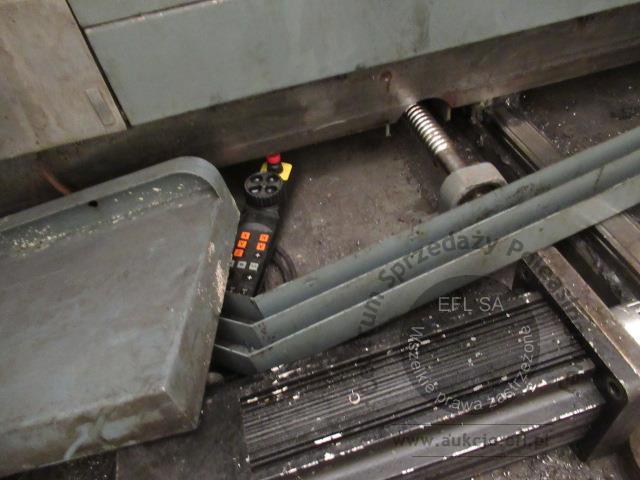 22 - Frezarka CNC CINCINNATI Milacron 1998r.