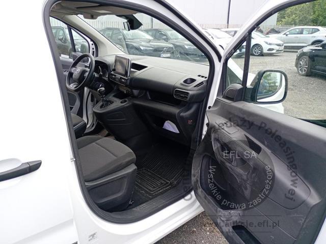 10 - Toyota  Proace City 2022r.