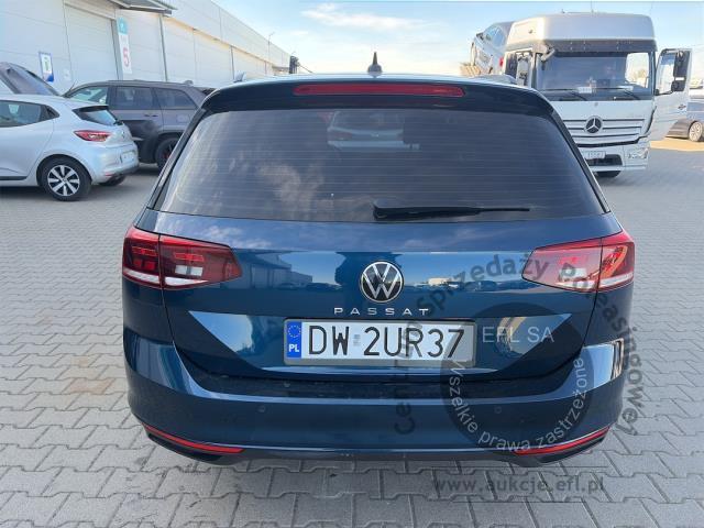 5 - Volkswagen Passat 2.0 TDI EVO Business  2022r. DW2UR37 Pojazd znajduje się w firmie MDM AUTO sp. z o.o. ul. Morska 78A, 81-225 Gdynia