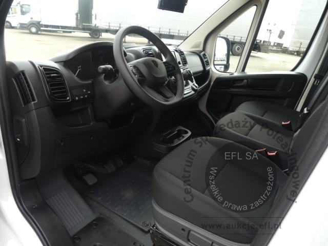 10 - PEUGEOT BOXER 2.2 BLUEHDI 140KM  AUTOSKLEP / FOOD TRUCK 2025r.