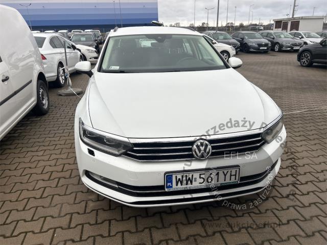 3 - Volkswagen Passat 1.8 TSI BMT Comfortline 2018r. WW561YH Magnice