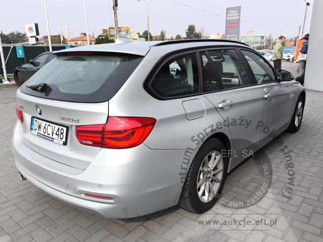 5 - BMW 320d xDrive Advantage aut 2019r. DW6CV48 UWAGA!! Pojazd znajduje się w firmie AUTO MOTO CENTRUM sp. z o.o. ul. Ostrowska 328 (przy Trasie Katowickiej) 61-312
