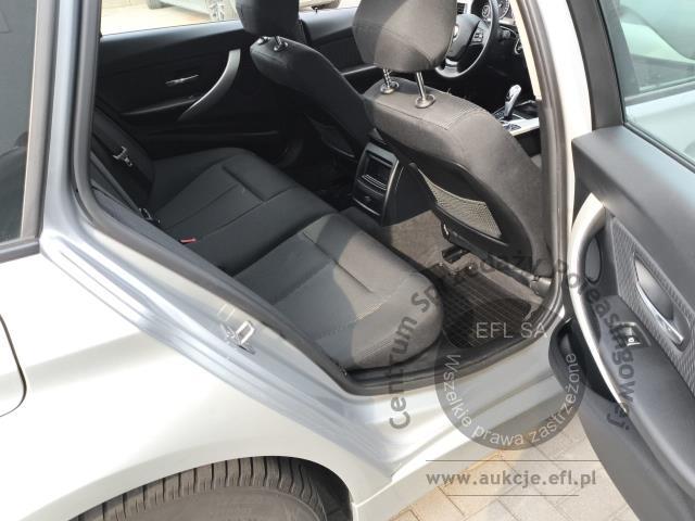 9 - BMW 320d xDrive Advantage aut 2019r. DW6CV48 UWAGA!! Pojazd znajduje się w firmie AUTO MOTO CENTRUM sp. z o.o. ul. Ostrowska 328 (przy Trasie Katowickiej) 61-312