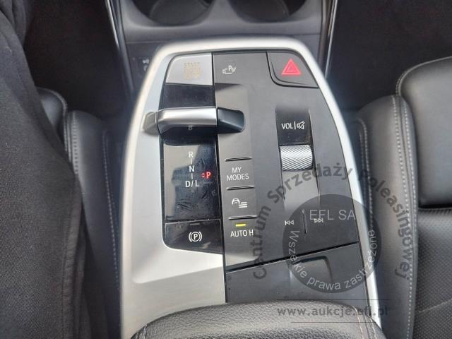 6 - BMW Seria 2 218i Luxury Line aut 2022r. WND0879C Pojazd znajduje się w firmie ARCTOS GROUP sp. z o.o. Al. Krakowska 7, 02-183 Warszawa