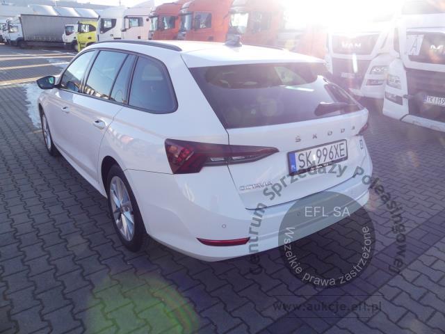 11 - SKODA OCTAVIA KOMBI 1.5 TSI AMBITION 2022r.