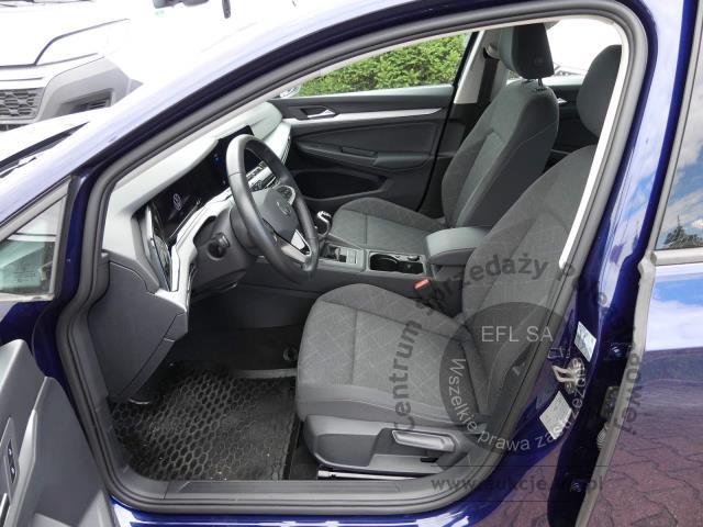 7 - Volkswagen Golf VIII 2.0 TDI Life 2023r. PY50866 AUTO MOTO CENTRUM Sp. z o.o. Poznań 61-312, ul. Ostrowska  328
