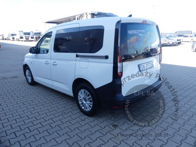 2 - Volkswagen Caddy 2.0 TDI Kombi 2023r. DW6YT26 Pojazd znajduje się w firmie MDM AUTO sp. z o.o. ul. Morska 78A, 81-225 Gdynia