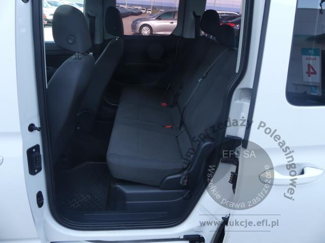 8 - Volkswagen Caddy 2.0 TDI Kombi 2023r. DW6YT26 Pojazd znajduje się w firmie MDM AUTO sp. z o.o. ul. Morska 78A, 81-225 Gdynia