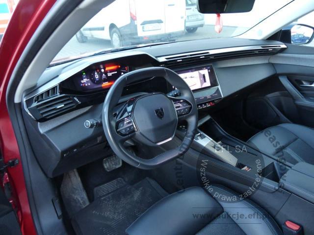 4 - PEUGEOT  308 ALLURE PACK 1.2 PURETECH  2022r.