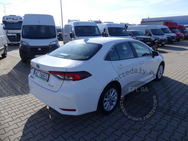 14 - TOYOTA COROLLA 1.8 VVT-I HYBRID CVT 2021r.