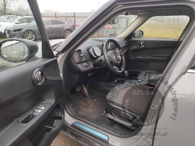 7 - MINI Countryman Cooper aut 2021r. WI393LA Pojazd znajduje się w firmie ARCTOS GROUP sp. z o.o. Al. Krakowska 7, 02-183 Warszawa