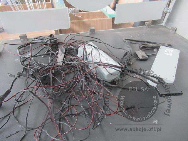 15 - Wyposażenie sklepu wg specyfikacji