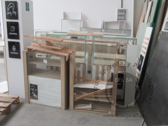 4 - Zestaw mebli sklepowych wg specyfikacji