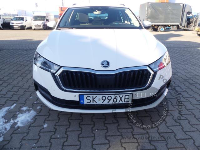 2 - SKODA OCTAVIA KOMBI 1.5 TSI AMBITION 2022r.