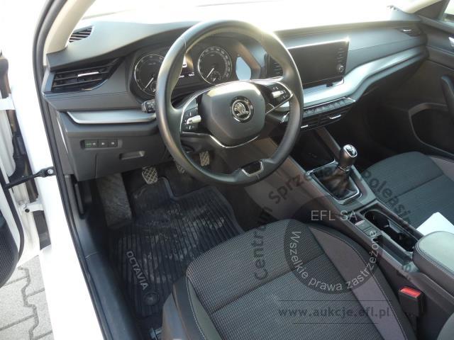 5 - SKODA OCTAVIA KOMBI 1.5 TSI AMBITION 2022r.