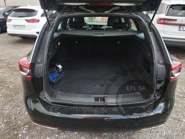 9 - Opel  Insignia  2021r. DW7MN97 Pojazd znajduje się w firmie ARCTOS GROUP sp. z o.o. Al. Krakowska 7, 02-183 Warszawa